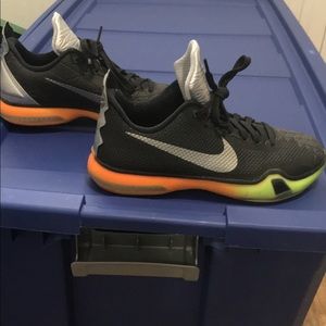 Kobe X